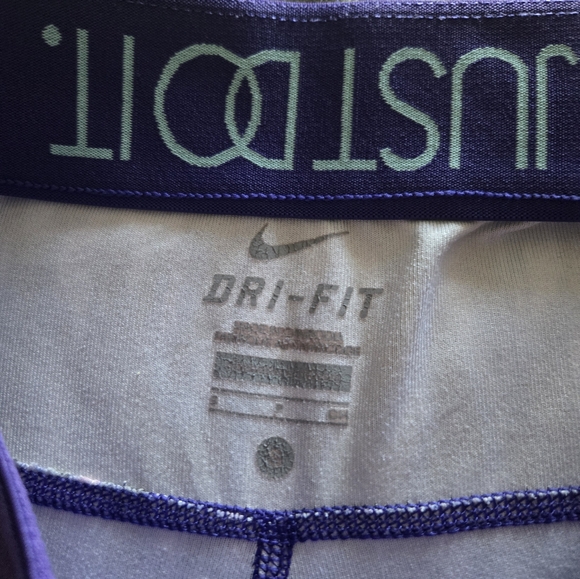 Nike women's leggings,  DriFit, multi color,  size small - Picture 2 of 3